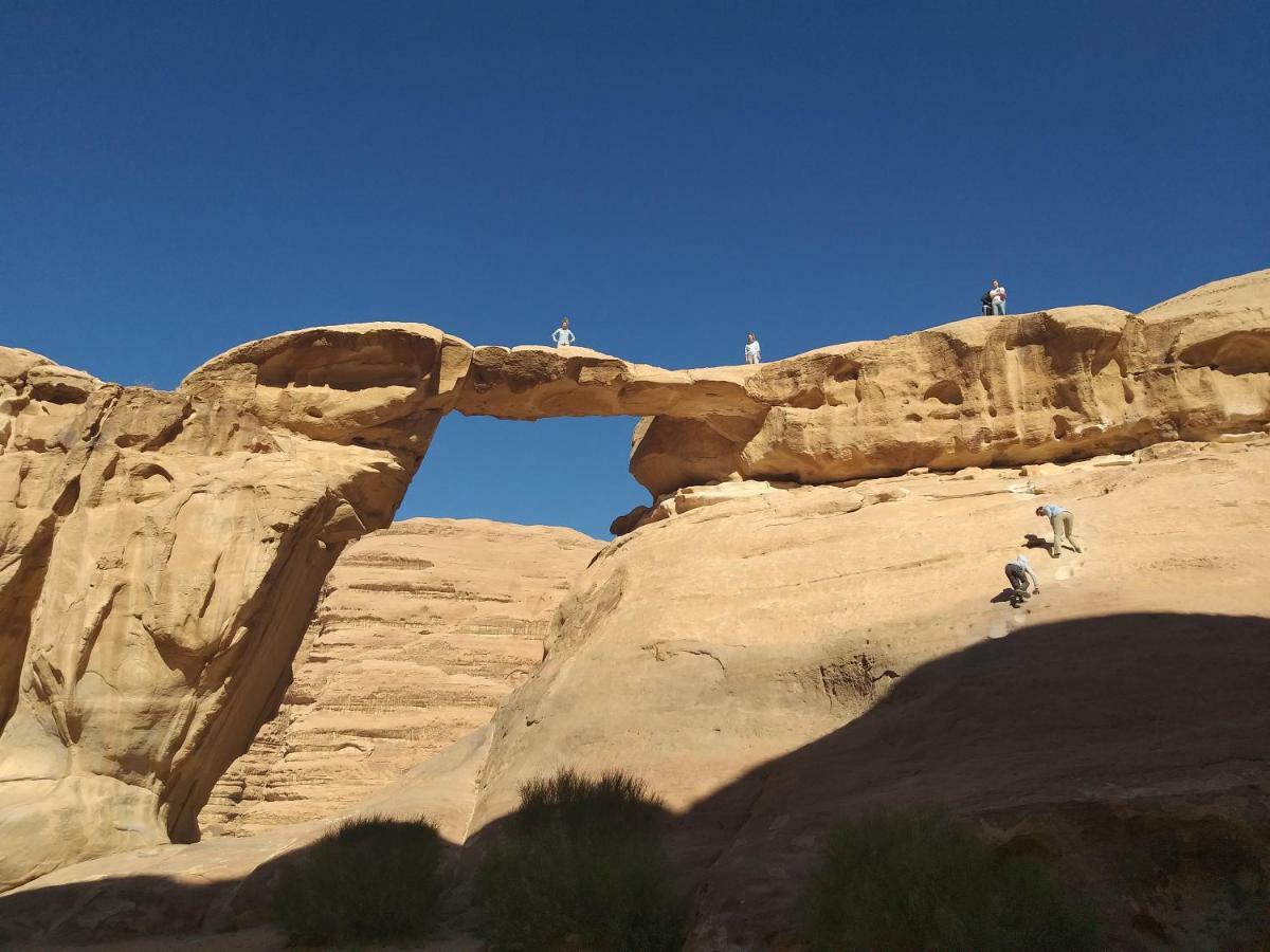 Rum Moon Luxury Camp Wadi Rum Exterior photo